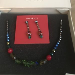 Sabika earring and necklace set